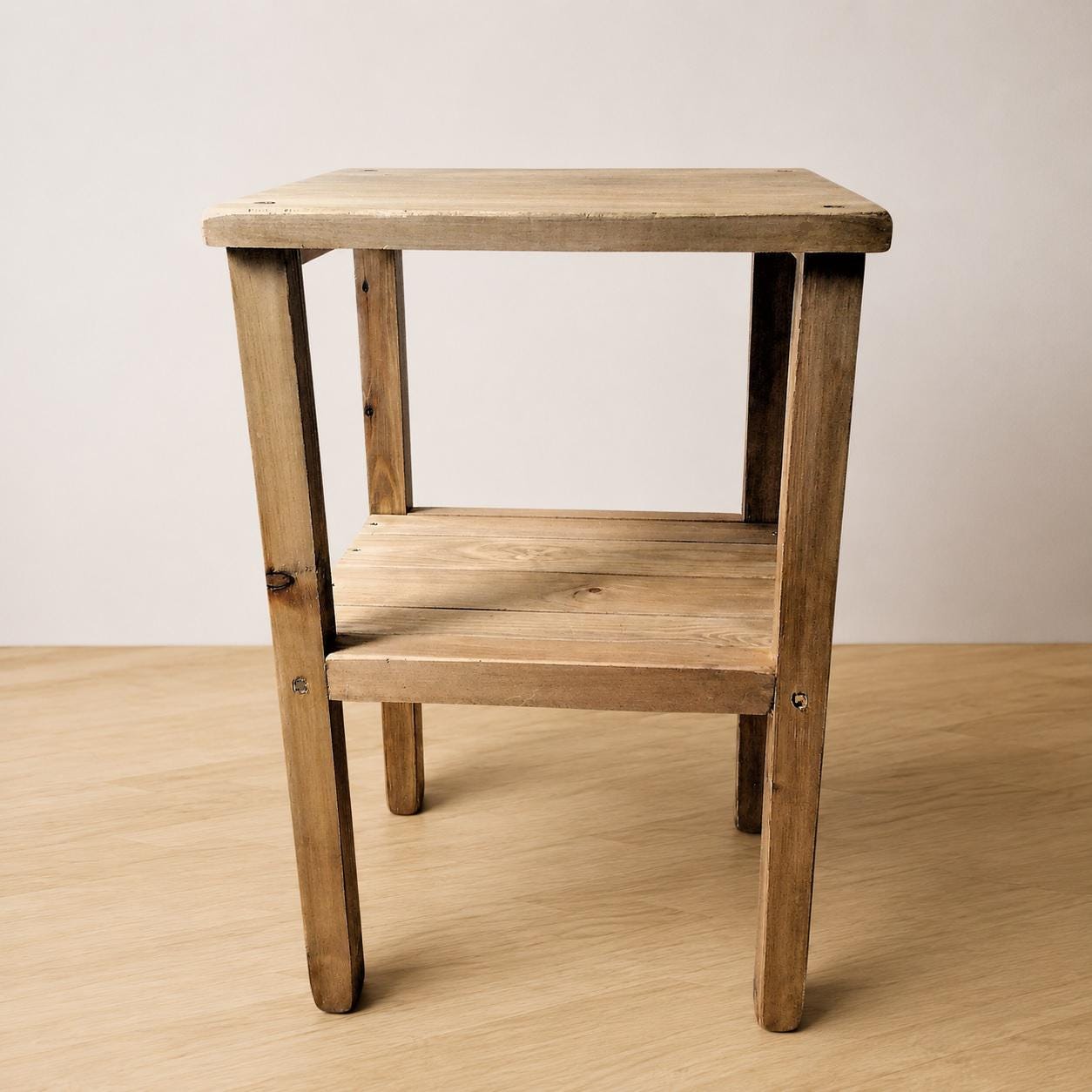 CAUNTON Handmade Compact Rustic Bedside Table