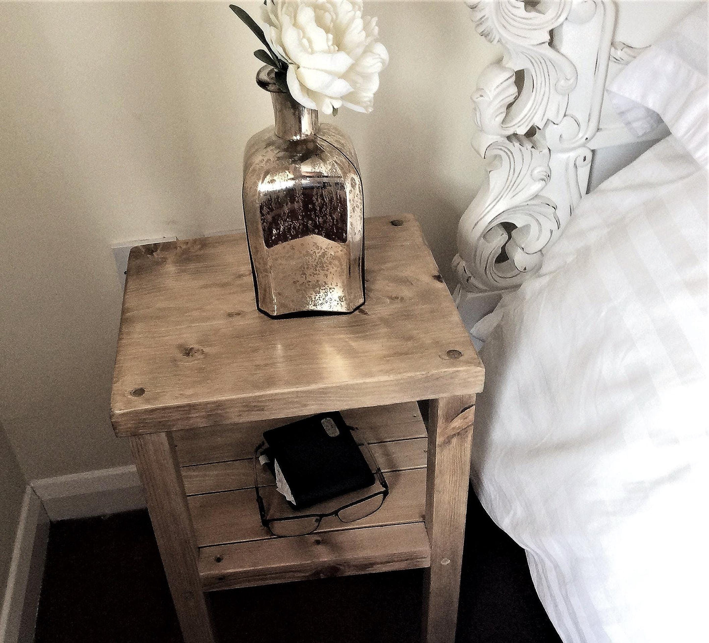 CAUNTON Handmade Compact Rustic Bedside Table